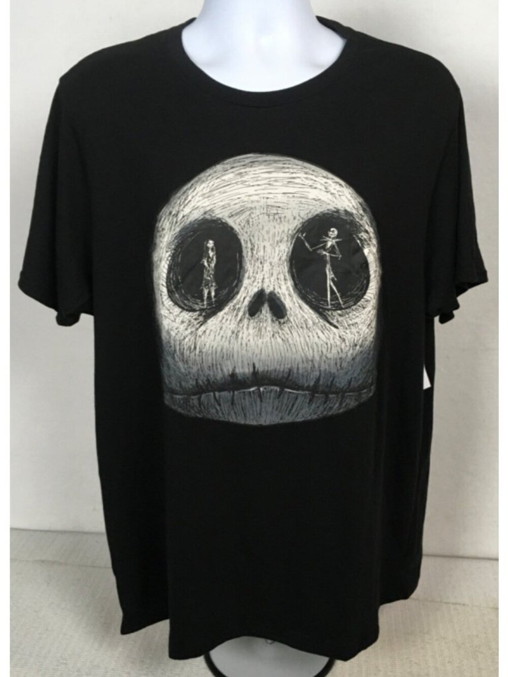 Disney T shirt Size XL 46 Tim Burton The Nightmare Before Christmas Black White